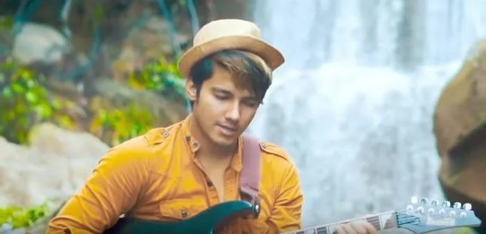 Modern Pahadi Mashup 3 Song Lyrics Hindi - Ashish Chamoli - Tarun Pawri