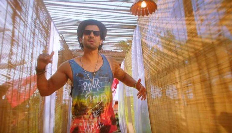 आउट ऑफ़ कण्ट्रोल Out Of Control Song Lyrics Hindi - Sahil Arya