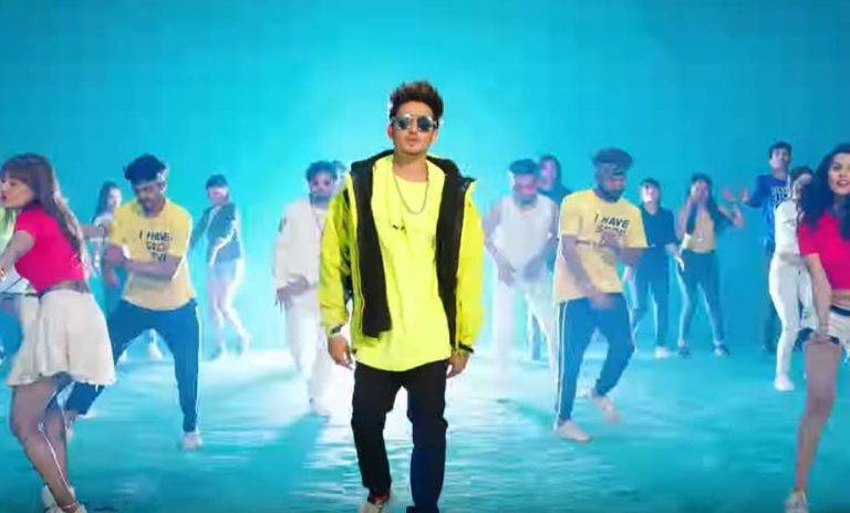 डोल्स गब्बाना Dolce Gabbana Song Lyrics Hindi - Karan Randhawa