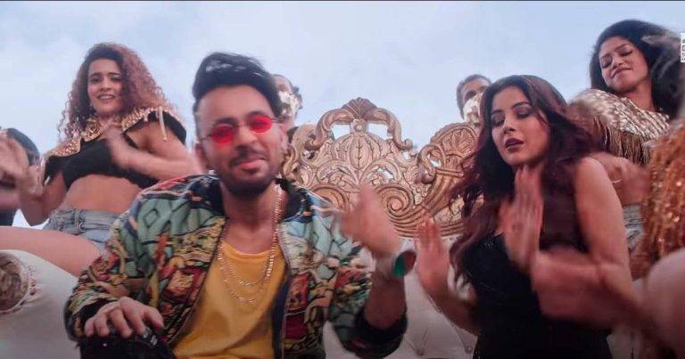 कुरता पजामा Kurta Pajama Song Lyrics In Hindi - Tony Kakkar